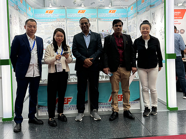 科高成功參加了2024年德國塑料工業展覽會Fakuma